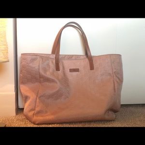 Gucci totes